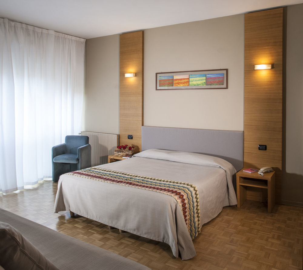 Hotel Clarici Spoleto Zewnętrze zdjęcie