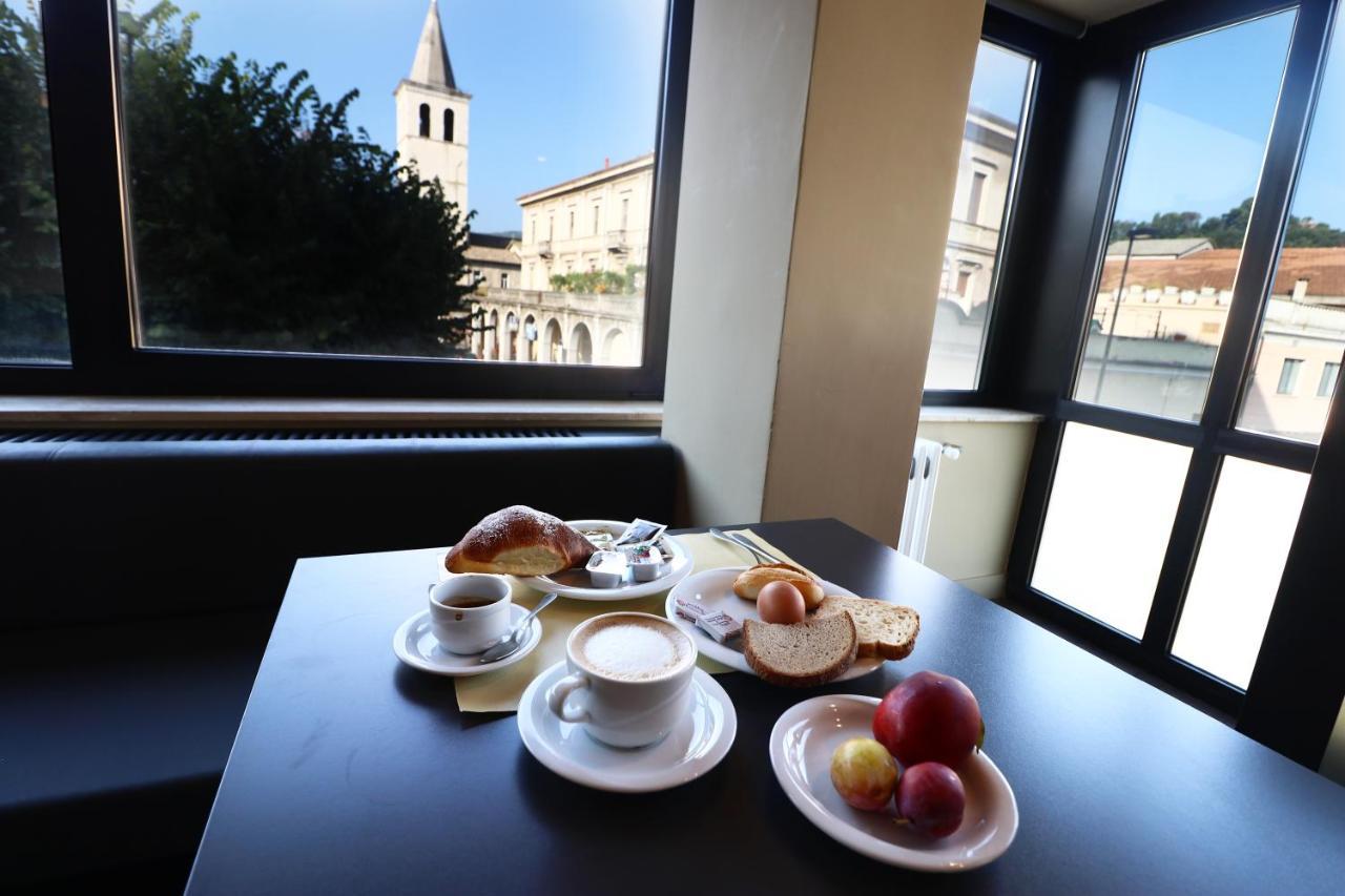 Hotel Clarici Spoleto Zewnętrze zdjęcie